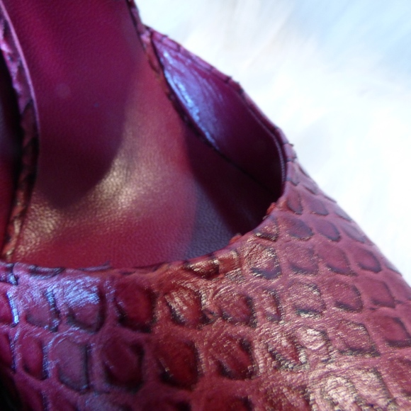 LOEFFLER RANDALL Sexy Red Semi Bootie Pumps 9 - Picture 5 of 6